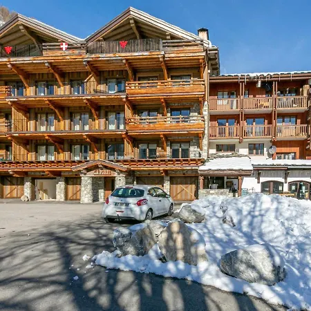 De Luxe Avec Cheminee, Balcon Et Services Inclus, Au Pied De La Foret De Bellevarde - Fr-1-694-12