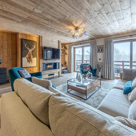 De Luxe Avec Cheminee, Balcon Et Services Inclus, Au Pied De La Foret De Bellevarde - Fr-1-694-12 Val-dʼIsère
